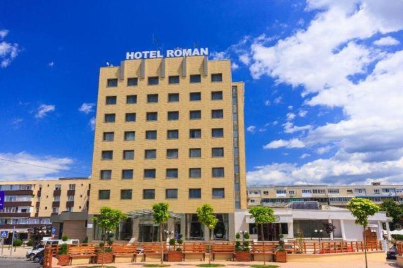 Hotel Roman By Dumbrava Business Resort Kültér fotó