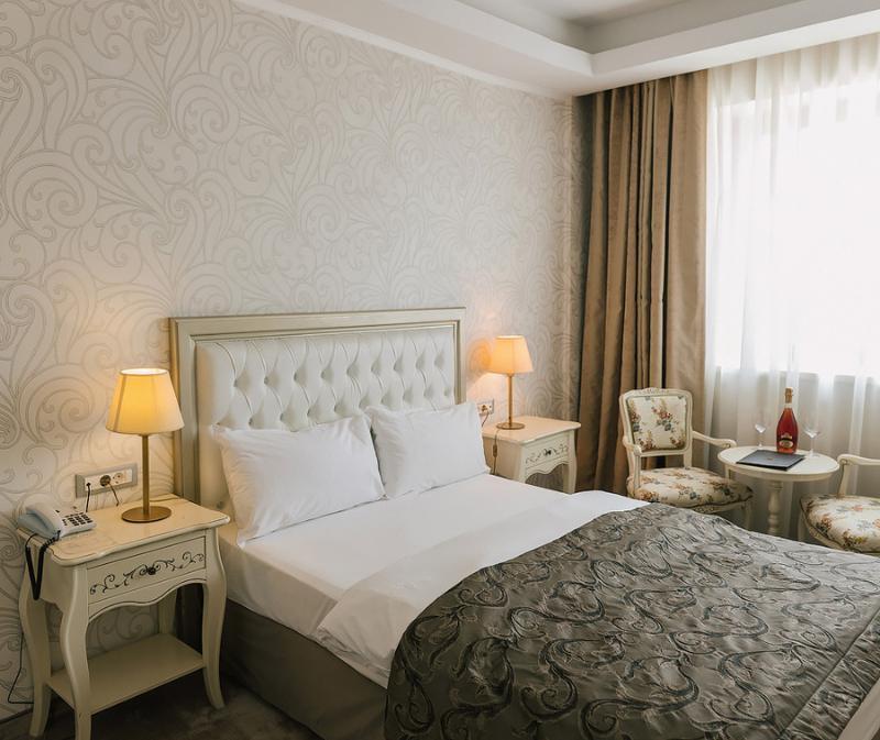 Hotel Roman By Dumbrava Business Resort Kültér fotó
