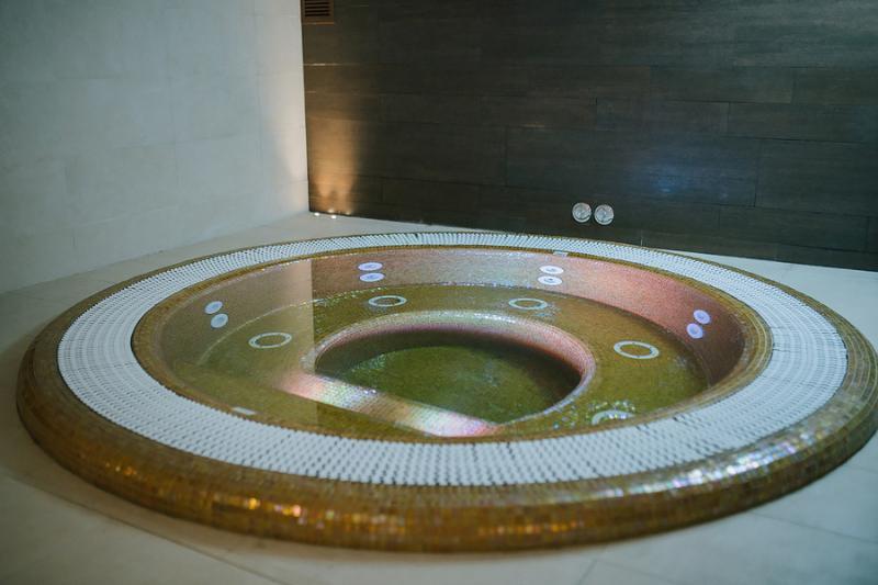 Hotel Roman By Dumbrava Business Resort Kültér fotó