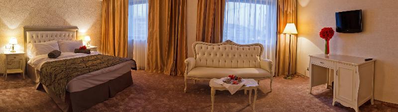 Hotel Roman By Dumbrava Business Resort Kültér fotó